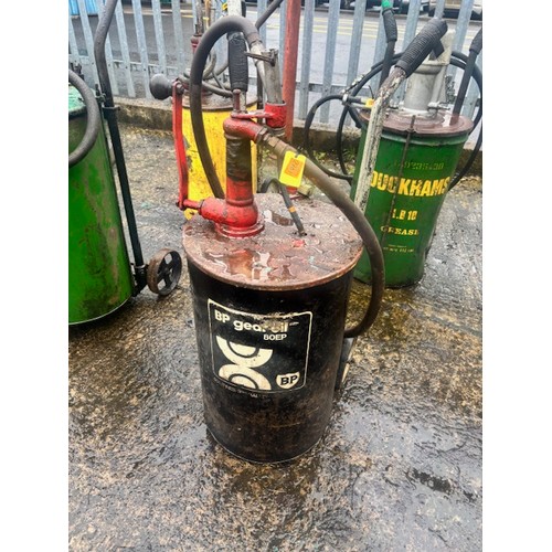 BP Gear Oil Dispenser