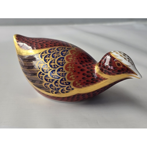 127 - Royal Crown Derby Coot ceramic paperweight. Gold RCD stopper. First quality. Excellent condition. Bo... 