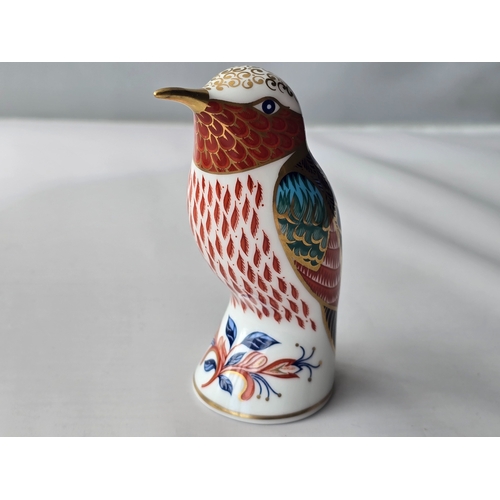 127 - Royal Crown Derby Humming Bird ceramic paperweight. Gold RCD stopper - First quality. Excellent cond... 