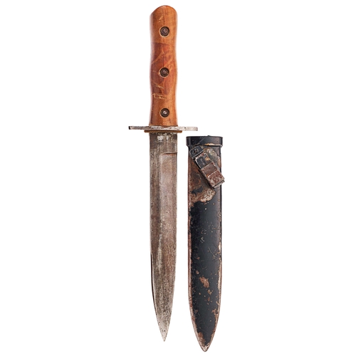 428 - WW2 Italian Fighting Knife.  A good example with an 8 1/4 inch spearpoint blade. The hilt with steel... 