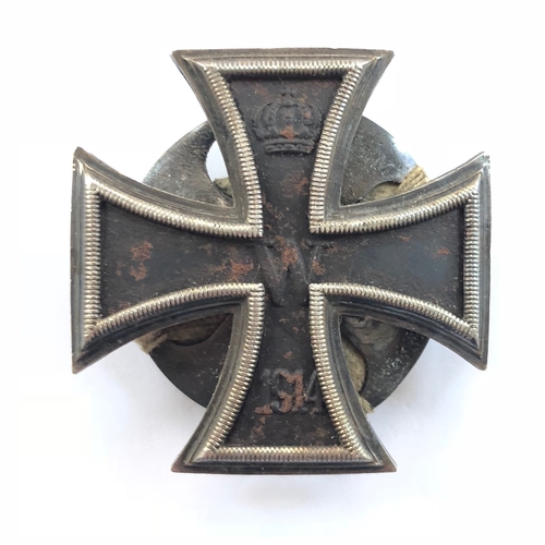 347 - German Imperial 1914 silver screwback convex Iron Cross 1st Class.  A good example with silver frame... 