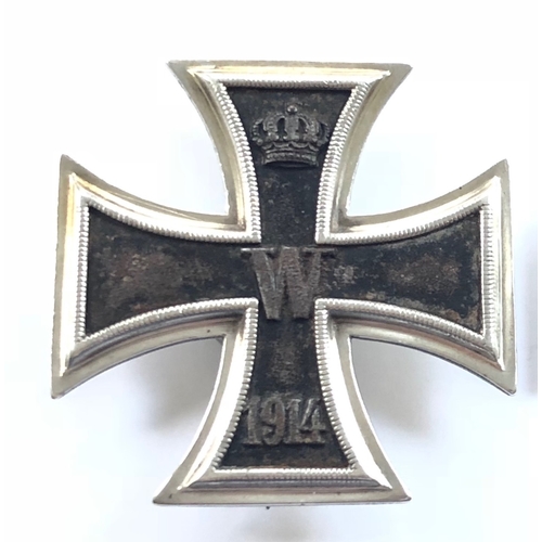 336 - WW1 Imperial German Iron Cross 1st Class.  A good example retaining pin fitting to the reverse. ... 