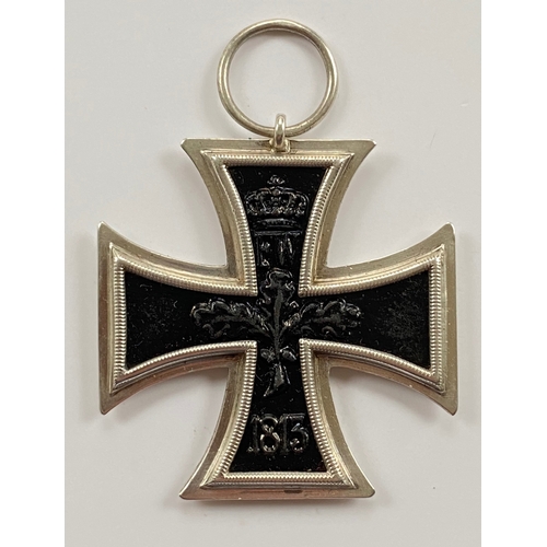 335 - WW1 Imperial German Iron Cross & Franco Prussian 1870 War Medal Pair.  This Iron Cross 2nd Class and... 