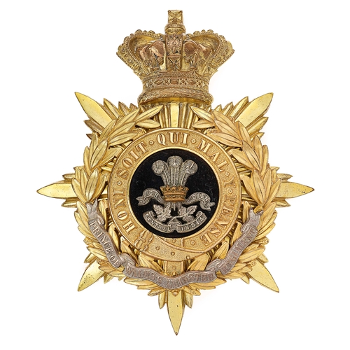 7 - Irish. Leinster Regiment Victorian Officers helmet plate circa 1881-1901.
Fine gilt crowned star mou... 