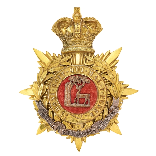 13 - Royal Berkshire Regiment Victorian Officers helmet plate circa 1885-1901.
Fine rich gilt crowned sta... 