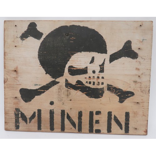 396 - German Third Reich Minen Wooden Sign 20 x 15 inch, white painted, wooden sign. The front with black ... 