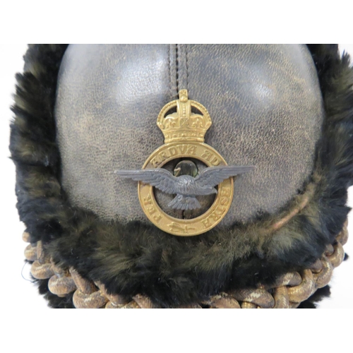 101 - Interwar Royal Air Force Officer's Busby
dark blue/ black leather, hard crown with fur to the peak, ... 