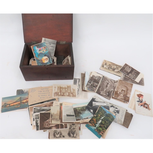 430 - Quantity of Early 20th Century Postcards
varied selection including views of Europe ... Views of Eng... 