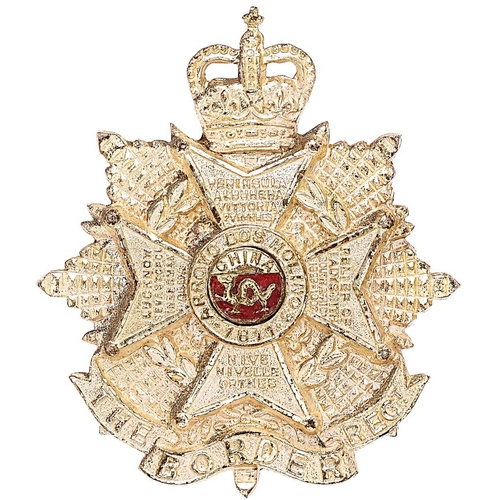 256 - Border Regiment EIIR Officer cap badge circa 1953-59.  Good die-cast silvered crowned star mounted w... 