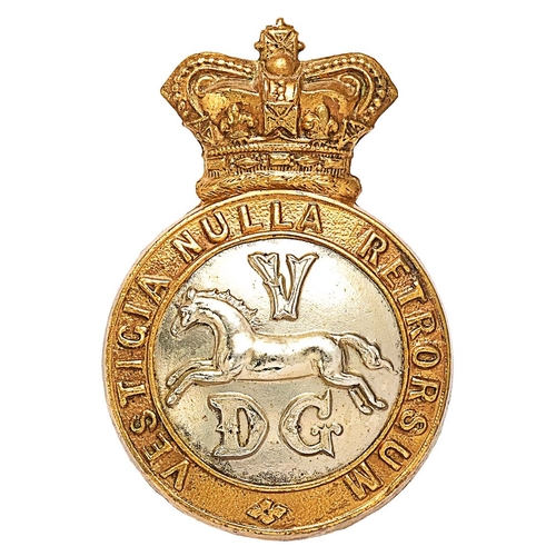 289 - 5th Dragoon Guards Victorian cap badge circa 1896-1901.  Good die-stamped brass crowned VESTIGIA NUL... 