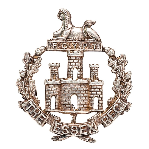 332 - Essex Regiment 1941 Birmingham silver Officer cap badge.  Fine scarce die-cast oak sprays bearing re... 