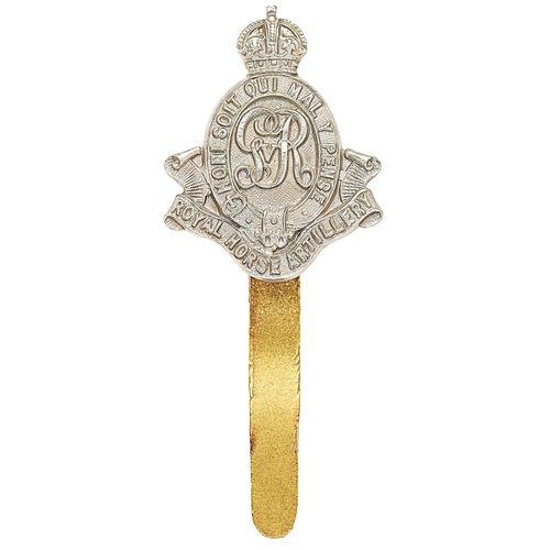 463 - Royal Horse Artillery GvR cap badge.  Scarce die-cast white metal crowned Garter resting on title sc... 