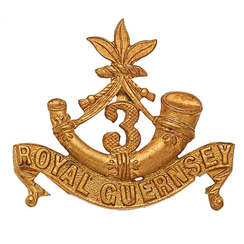 485 - 3rd Royal Guernsey Militia (South Regiment) (Light Infantry) Officer cap badge circa 1902.  Scarce d... 