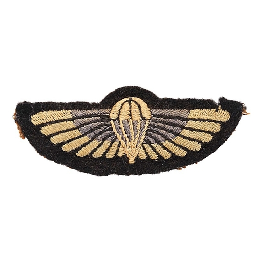 562 - Special Air Service 1949 cloth SAS parachute qualification / operations wing.  A good scarce embroid... 