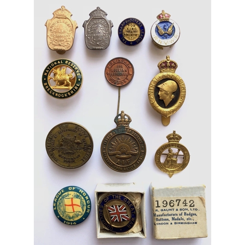 164 - WW1 Great War Home Front Lapel Badges Etc.  Including: 2 x Brownlee & Co Ltd On War Service ... Shar... 