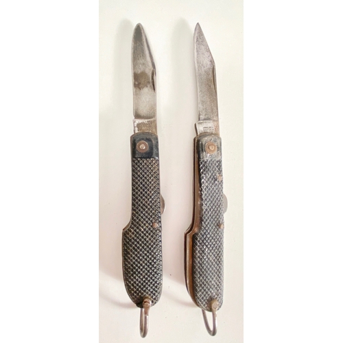 495 - Commando Lock Fighting Knives.  Two examples made by Rodgers of Sheffield that closley conform to th... 