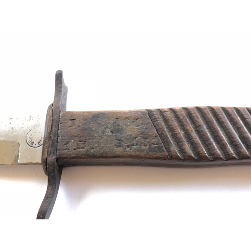 193 - WW1 Imperial German “Demag” Combat Trench Fighting Knife DaggerA scarce example with 6 inch spearpoi... 