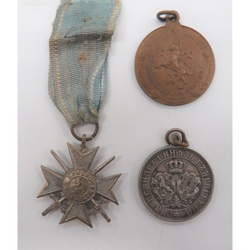 106 - Bulgarian Medal Group
consisting silvered Soldier's Cross For Bravery, pre WW1 ... 25th Anniversary ... 