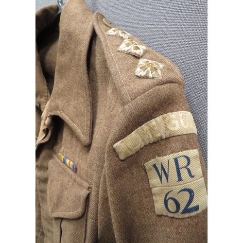 285 - 1937 Pattern Home Guard Officer's Battledress Jacket
khaki woollen, single breasted, closed collar, ... 