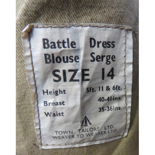 289 - 1937 Pattern Royal Fusiliers NCO's Battledress Jacket
khaki woollen, single breasted, closed collar,... 