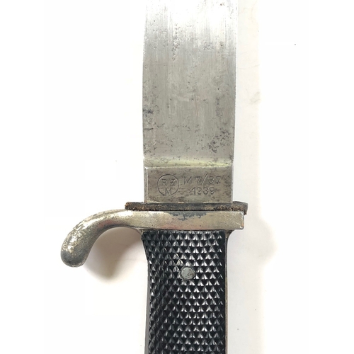 372 - German Third Reich Hitler Youth Knife with RZM logo by Robert Klaas, Solingen-Ohligs.   A good 1938-... 