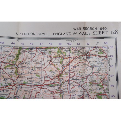 385 - Good Selection of War Revision Maps
various maps of the UK.  Together with a small selection of othe... 