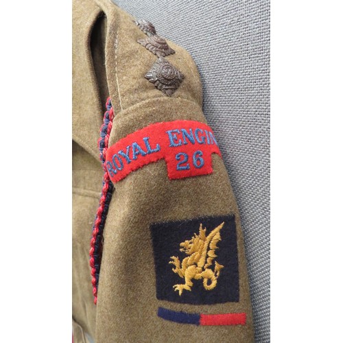 274 - 1940 Pattern Royal Engineers 43rd Division Battledress Jacket
khaki woollen, single breasted, conver... 