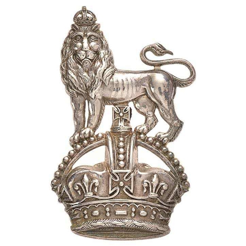 Royal Dragoons 1909 HM silver Edwardian NCO arm badge.  Good scarce Birmingham hallmarked die-stamped Royal Crest.  F&S (Firmin & Son)  Three loops.  VGC  Gordon Dine Collection