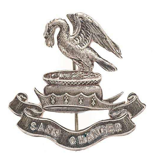 110 - Liverpool Pals London 1914 HM silver cap badge.  Fine die-cast crest of Lord Derby. 
  Elkington & C... 