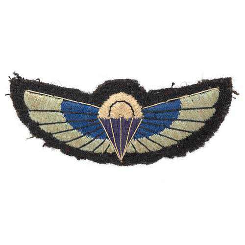 399 - Special Air Service post war cloth SAS parachute qualification / operations wing badge.  Good scarce... 