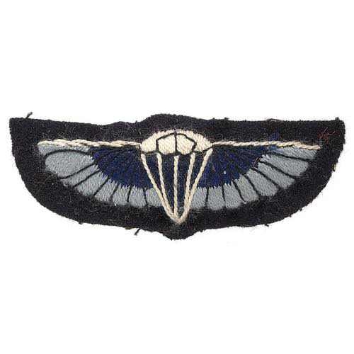 400 - Malayan Scouts / 22 Special Air Force SAS embroidered cloth parachute wing badge.  Fine scarce padde... 