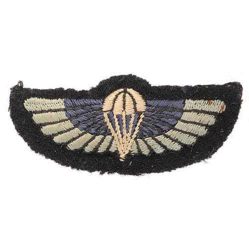 402 - SAS WW2 Special Air Service 1944 pattern cloth parachute qualification/Operations wing badge.  Good ... 