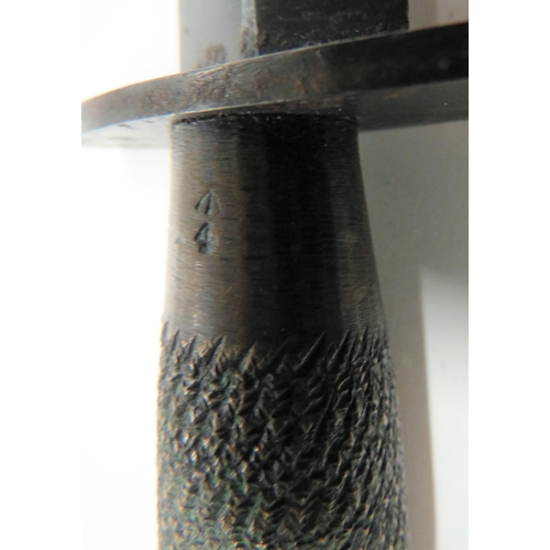 151 - WW2 2nd pattern Fat Grip Fairbairn-Sykes WD Arrow 4 Parkerised Commando Fighting Knife.A good and sc... 