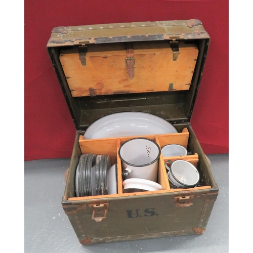 391 - Scarce 1942 Dated US American Field Canteen Set
18 x 14 x 14, green painted fibre box with reinforce... 