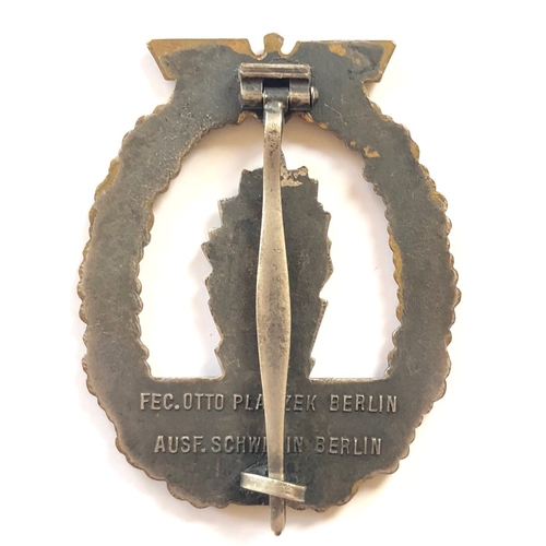 372 - German Third Reich WW2 Kriegsmarine Minesweepers War Badge.  A fine example introduced 31st August 1... 