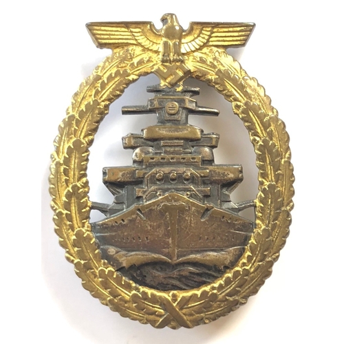 382 - German Third Reich WW2 Kriegsmarine High Seas Fleet War badge by Schwerin, Berlin.  A fine die-cast ... 