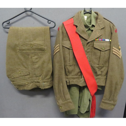 341 - 1949 Pattern Battledress Uniform
consisting khaki woollen, single breasted, open collar, short jacke... 