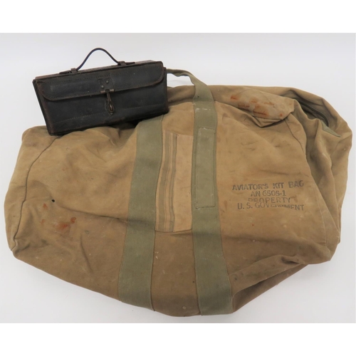 419 - American Air Force Aviator's Large Kit Bag
khaki green canvas, large transit bag with green webbing ... 