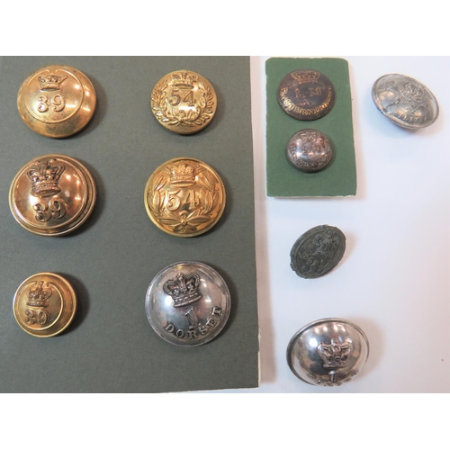 131 - Buttons Including Victorian Examples
including gilt Vic crown 49th Reg (Herts) ... Gilt Vic crown 66... 