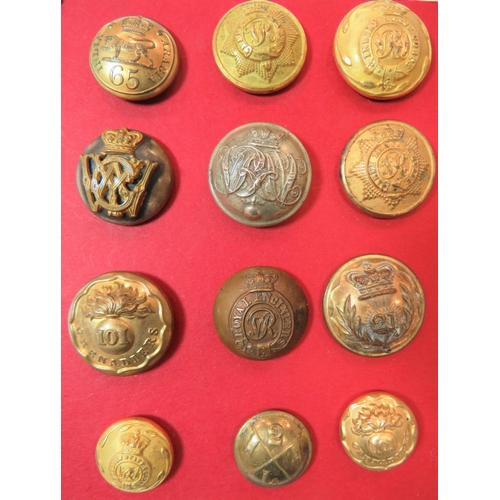 168 - Small Selection of Victorian Buttons
including gilt 65th Reg ... Gilt Vic crown 21st Reg ... Gilt 10... 