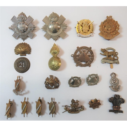 178 - Cap And Collar Badges Including Commonwealth
cap include white metal, QC Canada Highland Fusiliers .... 