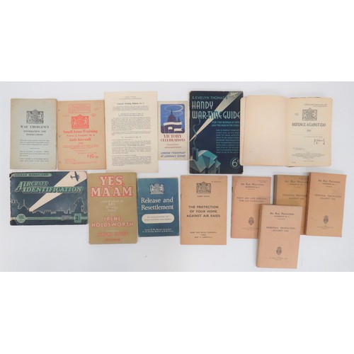 290 - Air Raid Precautions Booklets And Paperwork
books include Defence Against Gas 1935 ... Personal Prot... 