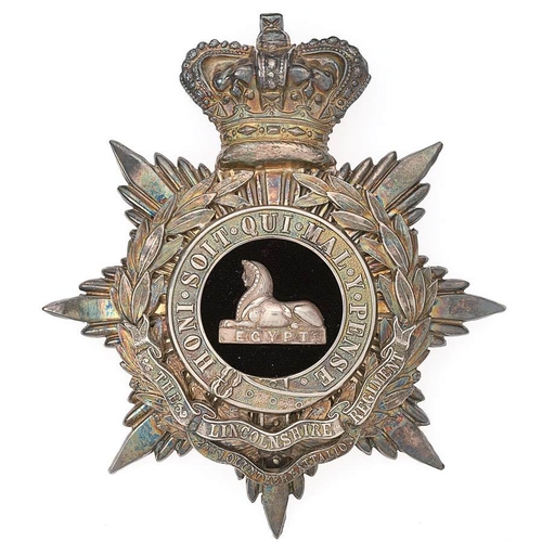 97 - 2nd (Grantham) VB Lincolnshire Regiment Victorian Officer helmet plate circa 1883-1901.   Good scarc... 