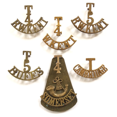 150 - 6 WW1 Territorial Brass T Regimental Shoulder Titles Badges.  T/4/R.W.KENT ... T/5/R.W.KENT ... T/4/... 