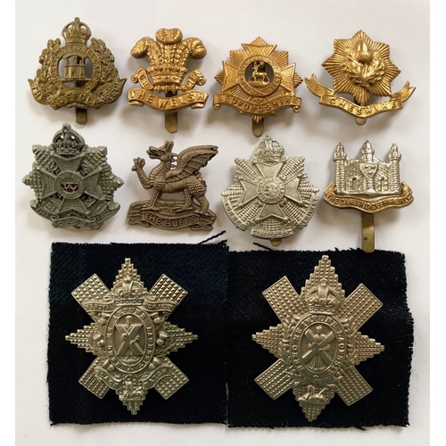 153 - 10 British Army Cap Badges including WW1 and WW2 Economy Issue.  4 x WW1 all brass Suffolk, Welsh, B... 
