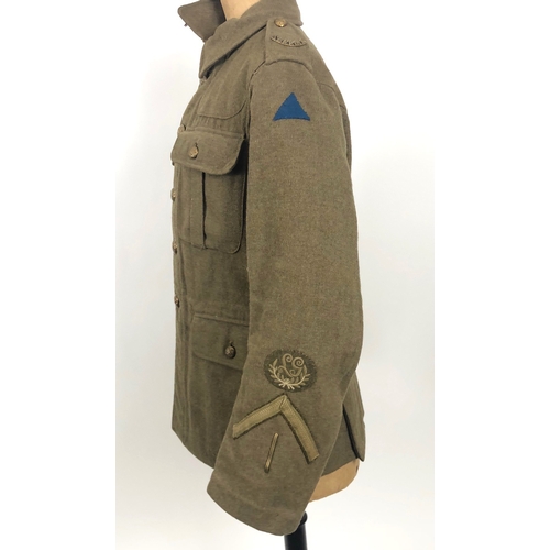 300 - WW1 Suffolk Regiment Other Ranks 1902 Pattern Tunic.  A good and rare example of the Great War patte... 