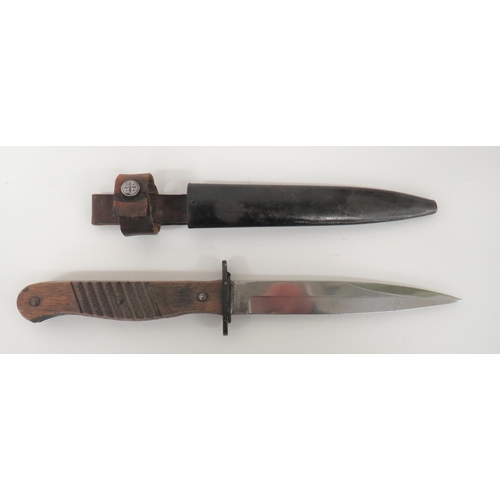 496 - Imperial German Trench Knife
5 3/4 inch, single edged blade with back edge sharpened point.  Forte m... 