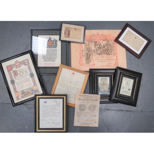 194 - Selection Of WW1 Orientated Paperwork
including 1918 Buckingham Palace Welcome Home letter (framed) ... 