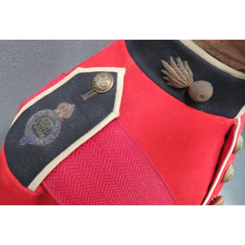 274 - Interwar Grenadier Guards Sergeant's Dress Tunic
scarlet melton cloth, single breasted tunic. Dark b... 