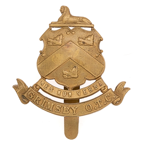 352 - Grimsby School Officers Training Corps OTC, Lincolnshire cap badge.  Good scarce die-stamped brass s... 